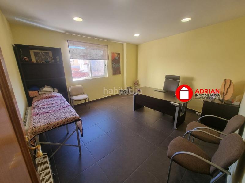 Foto b9c0b847-44af-420b-ad77-73e95cd7feeb. Geschäftsraum in Vall d´Uixó (la)