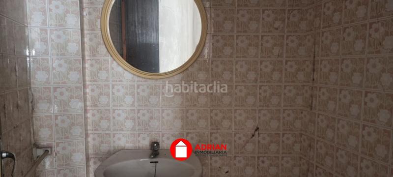 Foto 77a7563e-1d60-45e4-a08b-f1028ee337f0. Local comercial a Vall d´Uixó (la)