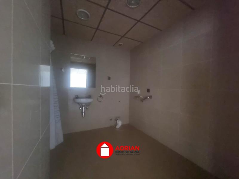 Foto a5bf4ffe-fa89-434a-9386-2856b3756d92. Alquiler local comercial local com. en alquiler en polígono iii. en Vall d´Uixó (la)