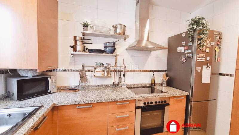 Foto 6f46a7bd-2b8d-4cb6-b144-2ebf4ff6ddc4. Erdgeschoss mit heizung parking in Vall d´Uixó (la)