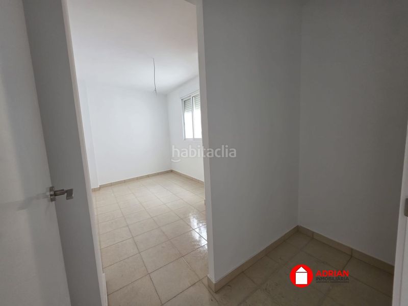 Foto aabce60e-1134-4dea-84f3-32c030f5d6ec. Àtic amb aparcament a Vall d´Uixó (la)