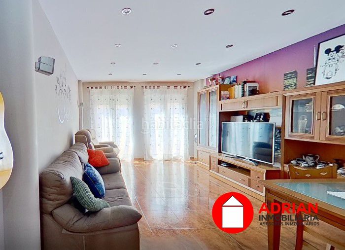 Foto 43214ba5-b698-4a17-9d19-8d68bf065f1f. Casa amb calefacció aparcament a Vall d´Uixó (la)