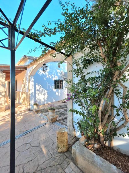Foto 44bf2000-48b6-4227-804d-074502a39dd2. Alquiler masía finca rústica con piscina en Consell