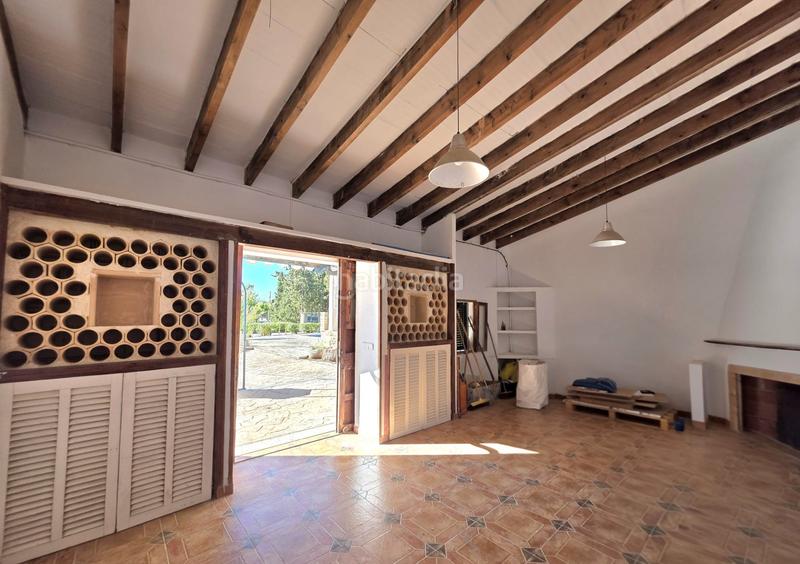 Foto fe8001cb-feab-43cd-beaa-104a137cf6e9. Alquiler masía finca rústica con piscina en Consell