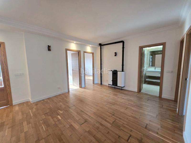 Foto 1d35d01b-adaf-4f08-98a8-73eb28502a67. Miete dachwohnung mit kamin heizung in Consell