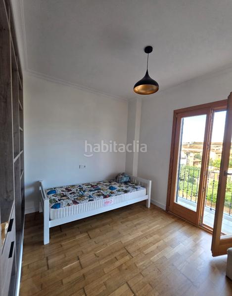 Foto 61a100aa-953d-4896-a7c0-47f37a8fa0b4. Miete dachwohnung mit kamin heizung in Consell