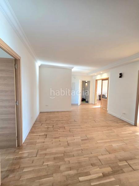 Foto 7fd26f93-b5c1-4cbd-a772-db9b6bafd406. Miete dachwohnung mit kamin heizung in Consell