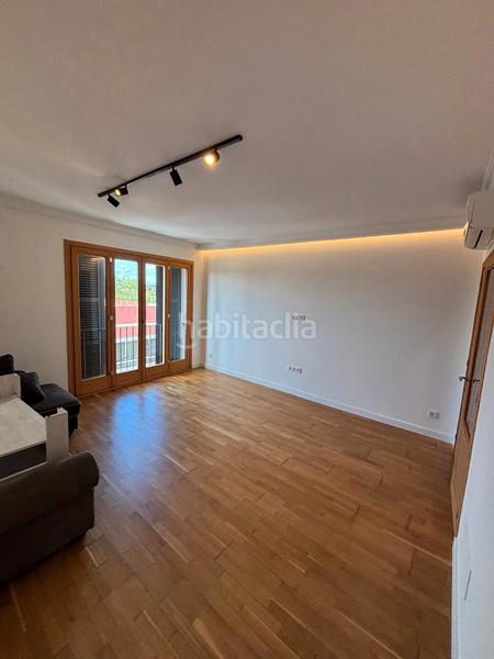 Foto dde9a070-f3ad-4159-abb9-47d9d91585c2. Miete dachwohnung mit kamin heizung in Consell