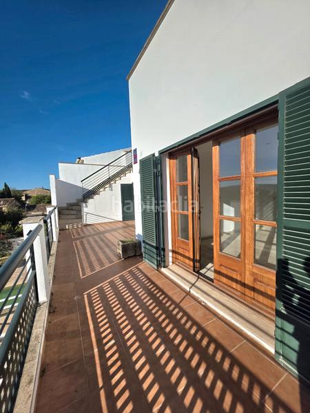 Foto d899eeb1-eacf-4142-a3d9-fc298518663b. Lloguer àtic amb calefacció a Consell