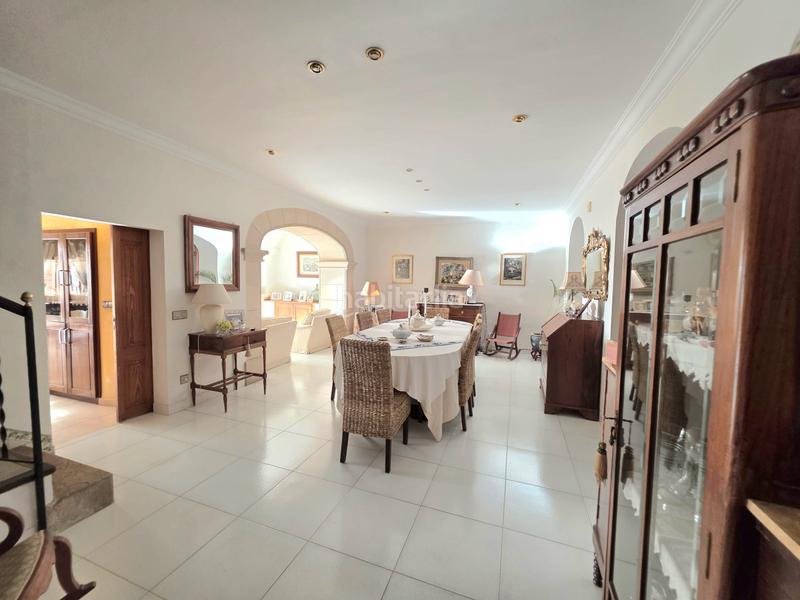 Foto 7a585972-5893-4c14-ab46-00526f18085e. Location maison avec cheminée piscine dans Selva