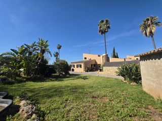 Xalet  Carrer de la mare de déu de la neu. Chalet en venta entre bunyola y santa maria