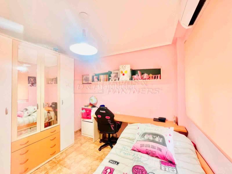 Foto 2015b83b-a15d-4d48-aa45-4bd12c2688d4. Dúplex duplex en venta , 3 dormitorios. en Desamparados - Hurchillo - Torremendo Orihuela