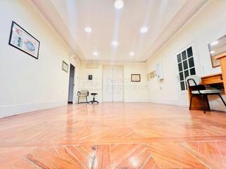 Casa a Orihuela Ciudad. Casa en venta en centro, 4 dormitorios.