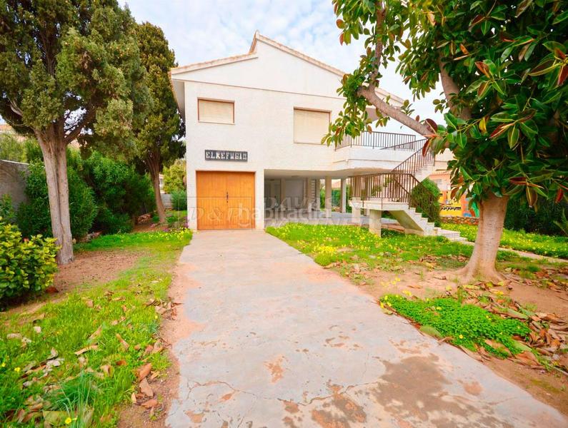 Foto 625a8e50-d186-4521-993a-61623a9e255a. Xalet amb aparcament a La Zenia Orihuela