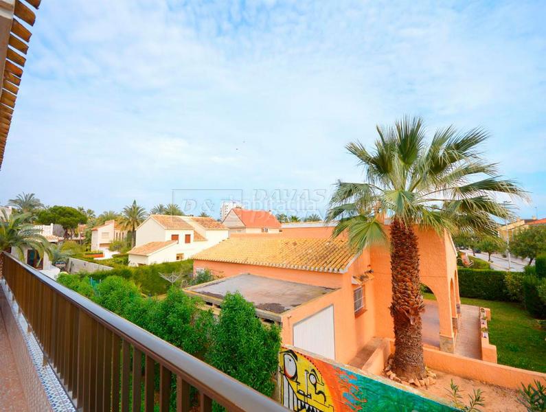 Foto 6dc0a274-f55a-4081-bdfa-09469588554f. Xalet amb aparcament a La Zenia Orihuela