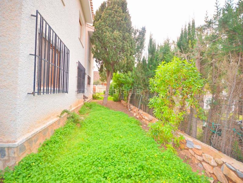 Foto 9acd25c8-913c-4399-ba5a-1bd07603f935. Xalet amb aparcament a La Zenia Orihuela