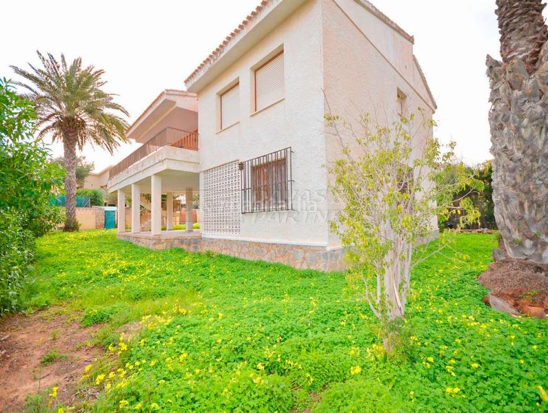 Foto fcea523d-485e-4dbd-b9c2-be4aaeca6012. Xalet amb aparcament a La Zenia Orihuela