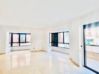 Appartement à Alfonso xiii 15. Piso en venta en centro, 4 dormitorios.