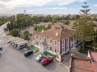 Maison à Del mar 1. Casa con finca en venta en montesinos los, 20 dormitorios.