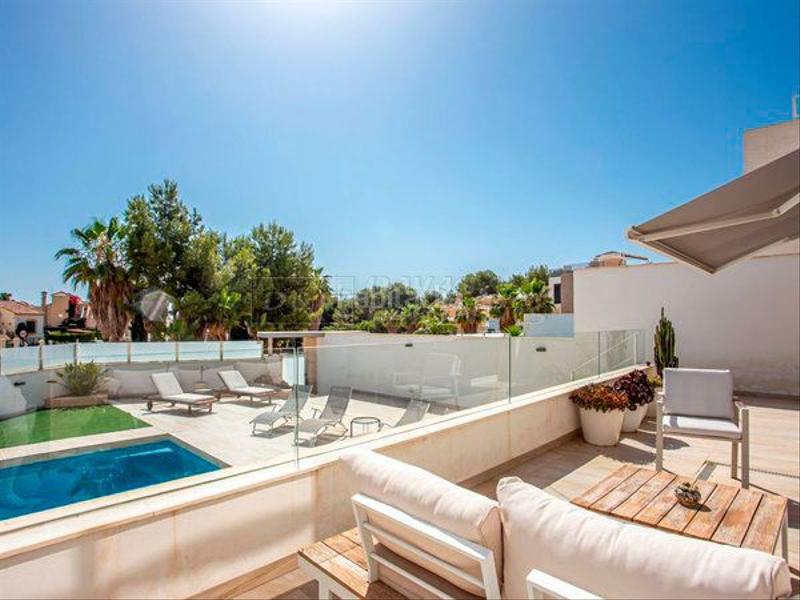 Foto 962c453f-f6e4-4982-bd95-71a8cdf93cf8. Chalet mit parking pool in Villamartín-Las Filipinas Orihuela