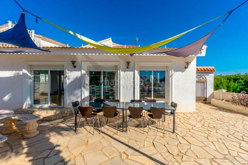 Foto 0bc6134a-df31-44a7-8ac2-5ba677f50158. Chalet mit heizung pool in Playa Flamenca Orihuela