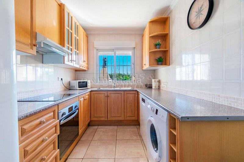 Foto 3fbb1720-eb56-4679-bd0e-5e1690dc9a0a. Chalet mit heizung pool in Playa Flamenca Orihuela