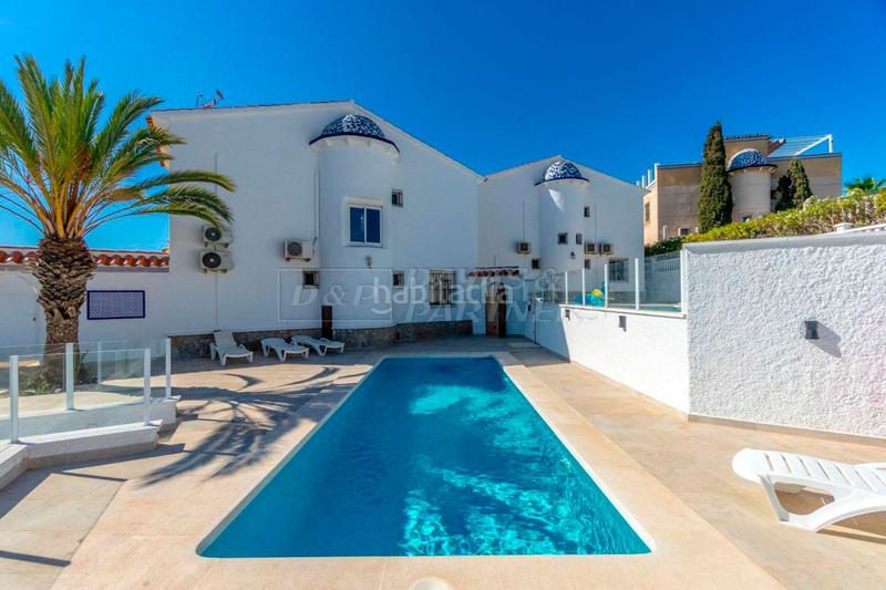 Foto 51c75ab7-6902-4a14-b5d7-7b0bc986ff5f. Chalet mit heizung pool in Playa Flamenca Orihuela