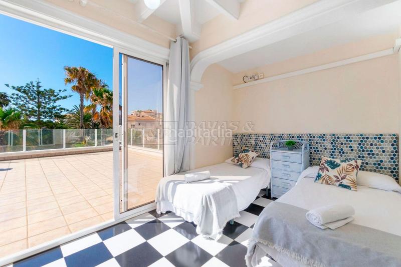 Foto 7e589b12-4541-4362-8d6b-97979155ffb6. Chalet mit heizung pool in Playa Flamenca Orihuela