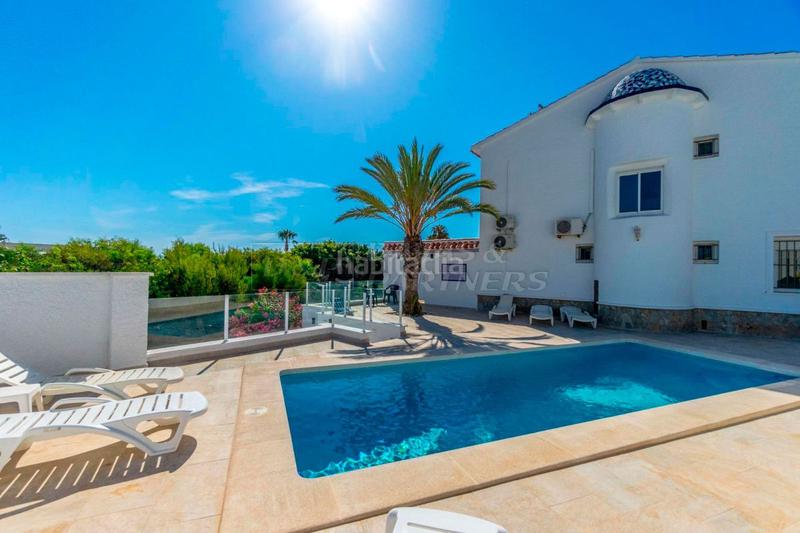 Foto eca0b90c-d4f4-4004-8c4e-6f36d7bfb1ed. Chalet mit heizung pool in Playa Flamenca Orihuela