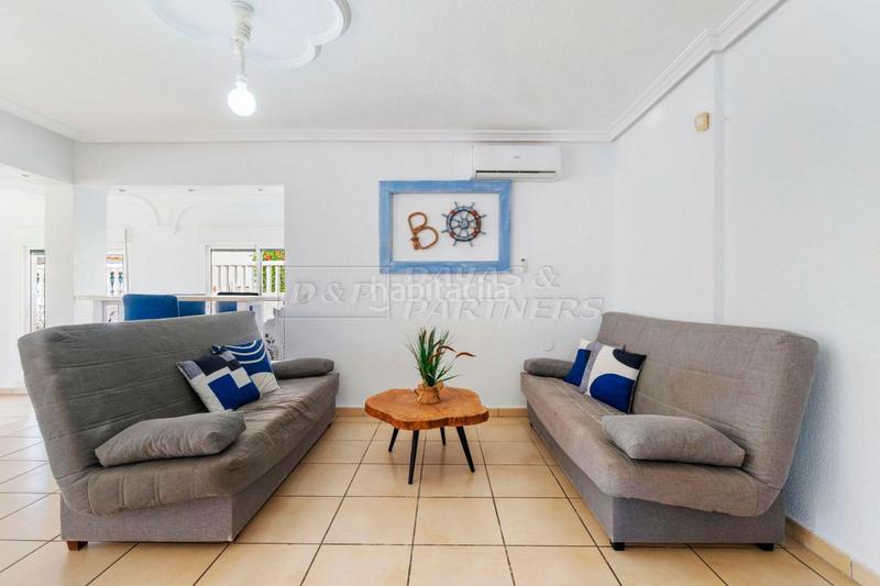 Foto f6b969d8-d456-455a-8f97-d4c442a0e0ce. Chalet mit heizung pool in Playa Flamenca Orihuela