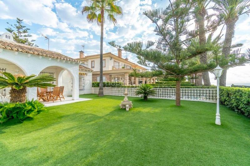 Foto 672675bb-07d4-4684-af8a-1b1aeb4ec80c. Casa amb aparcament a Punta Prima Orihuela