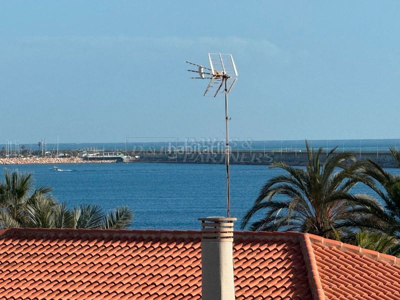 Foto a001b24d-32ef-461a-8952-43058f991cef. Xalet a mar rojo 4 a La Veleta Torrevieja