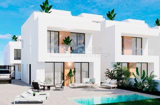 Xalet a La Regia. Villa en venta en la zenia, 3 dormitorios.
