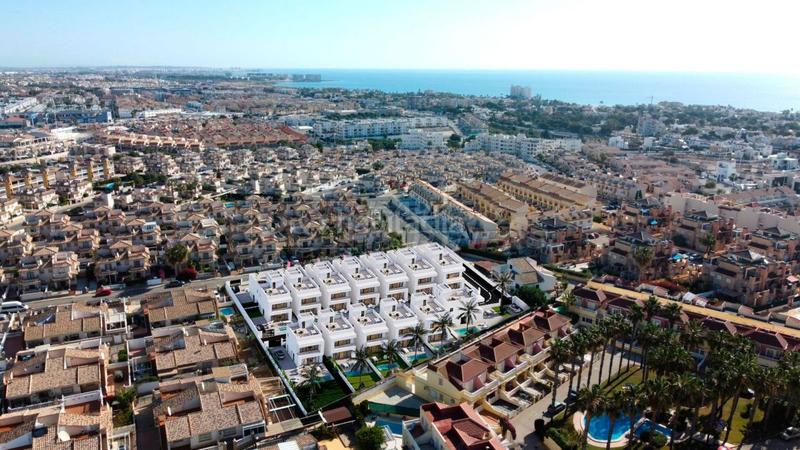 Foto c99901c2-5cc3-428a-ba50-e46baadd4e5e. Chalet villa en venta en la zenia, 3 dormitorios. en Orihuela