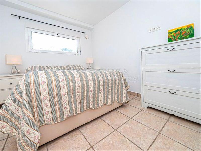 Foto 30b7d952-eca4-483e-ba6b-2a00f4ef0f60. Chalet con parcheggio piscina in La Zenia Orihuela