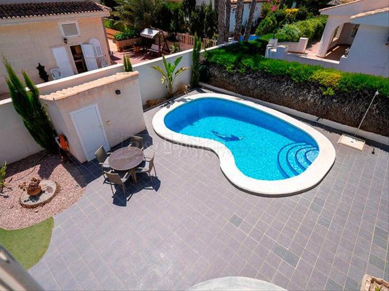 Foto 6bdf29ea-51ac-4fe0-8ce4-3bdef8f0563c. Chalet con parcheggio piscina in La Zenia Orihuela