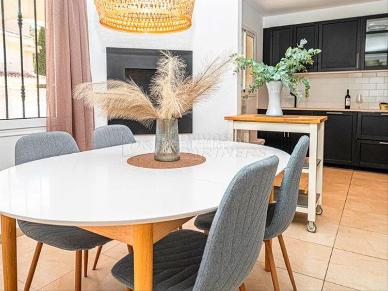 Foto 74203891-f796-414b-b890-2e3bb85f52f2. Chalet con parcheggio piscina in La Zenia Orihuela