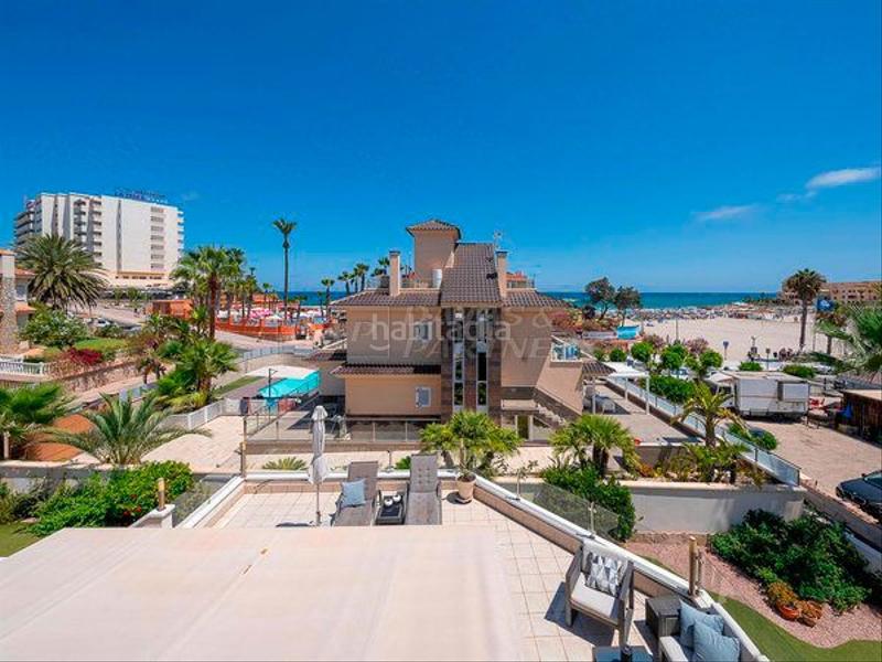 Foto bfeeb3e3-4788-4b9f-9915-2646d4fc722f. Chalet con parcheggio piscina in La Zenia Orihuela