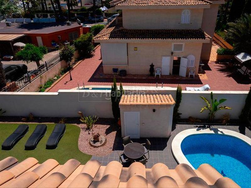 Foto ca538ac2-f6b8-44b1-b530-10c249a96b70. Chalet con parcheggio piscina in La Zenia Orihuela