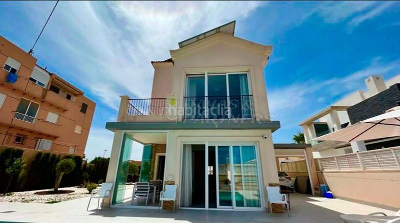 Foto 0750f08b-1498-4571-b52e-772fb9cac635. Haus in alfredo nobel 147 in Zona los Frutales Torrevieja