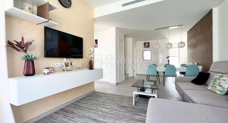 Foto 520218c0-6f78-4f6e-9e55-5a7309baae41. Haus in alfredo nobel 147 in Zona los Frutales Torrevieja