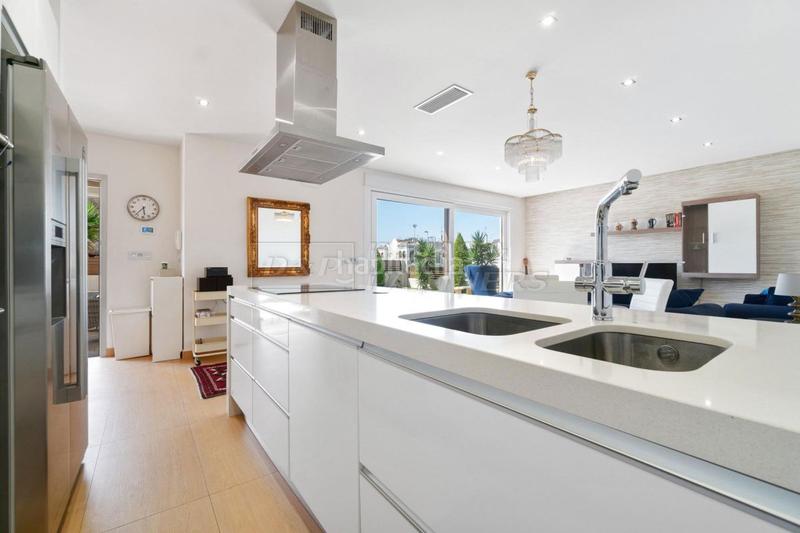 Foto 7e948af6-d6af-4c60-8d97-3bbe221d094d. Xalet amb aparcament piscina a Aguas Nuevas Torrevieja