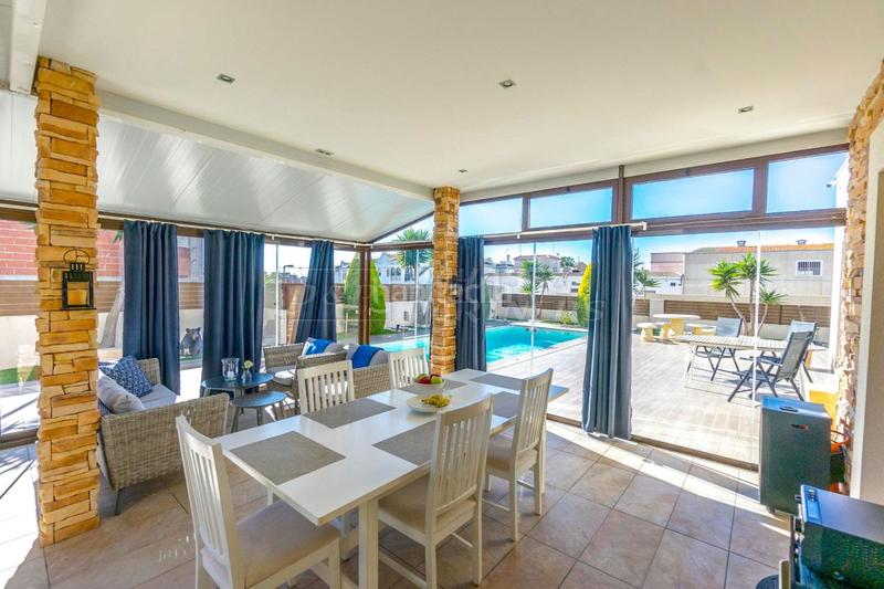 Foto b7f0861e-fd12-43a9-95a7-aaf7668f1b11. Xalet amb aparcament piscina a Aguas Nuevas Torrevieja