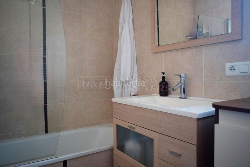 Foto f1d07e30-0bb3-476c-984e-6b17fdb4b6a3. Xalet amb aparcament piscina a Escandinavia-Cautivador Alfàs del Pi (l´)