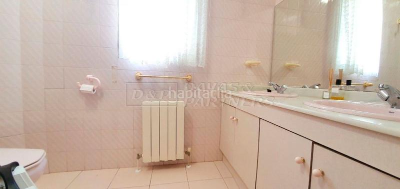 Foto aa524cf4-25d6-4466-8e1f-35dc7a472e83. Chalet mit parking pool in Coloma Nucia (la)