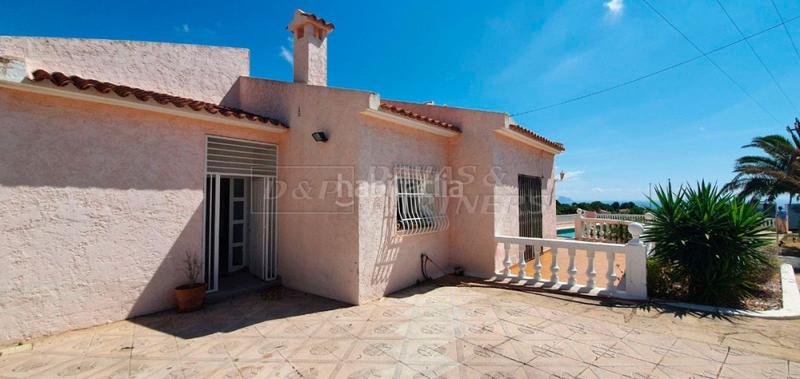 Foto b10cc615-4773-449c-a440-dd434dd3f3f3. Chalet mit parking pool in Coloma Nucia (la)