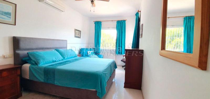 Foto b3b7bbf6-5989-408b-b241-7459744b88f3. Chalet mit parking pool in Coloma Nucia (la)