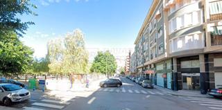 Local commercial à Orihuela Ciudad. Local com. en venta en centro.