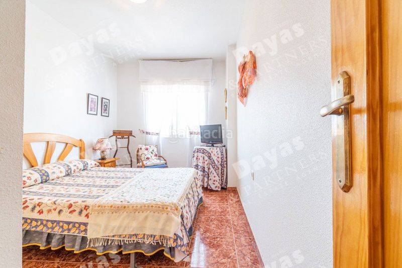 Foto 82012c03-d4dd-4e59-a3b7-f7b65b45c45c. Apartament amb piscina a nueva Torrevieja Torrevieja