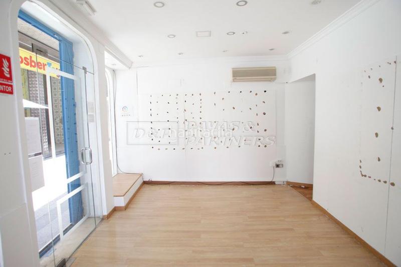 Foto 398e808a-8db9-458b-abcf-99a784706cd2. Alquiler local comercial local com. en alquiler en centro. en Orihuela